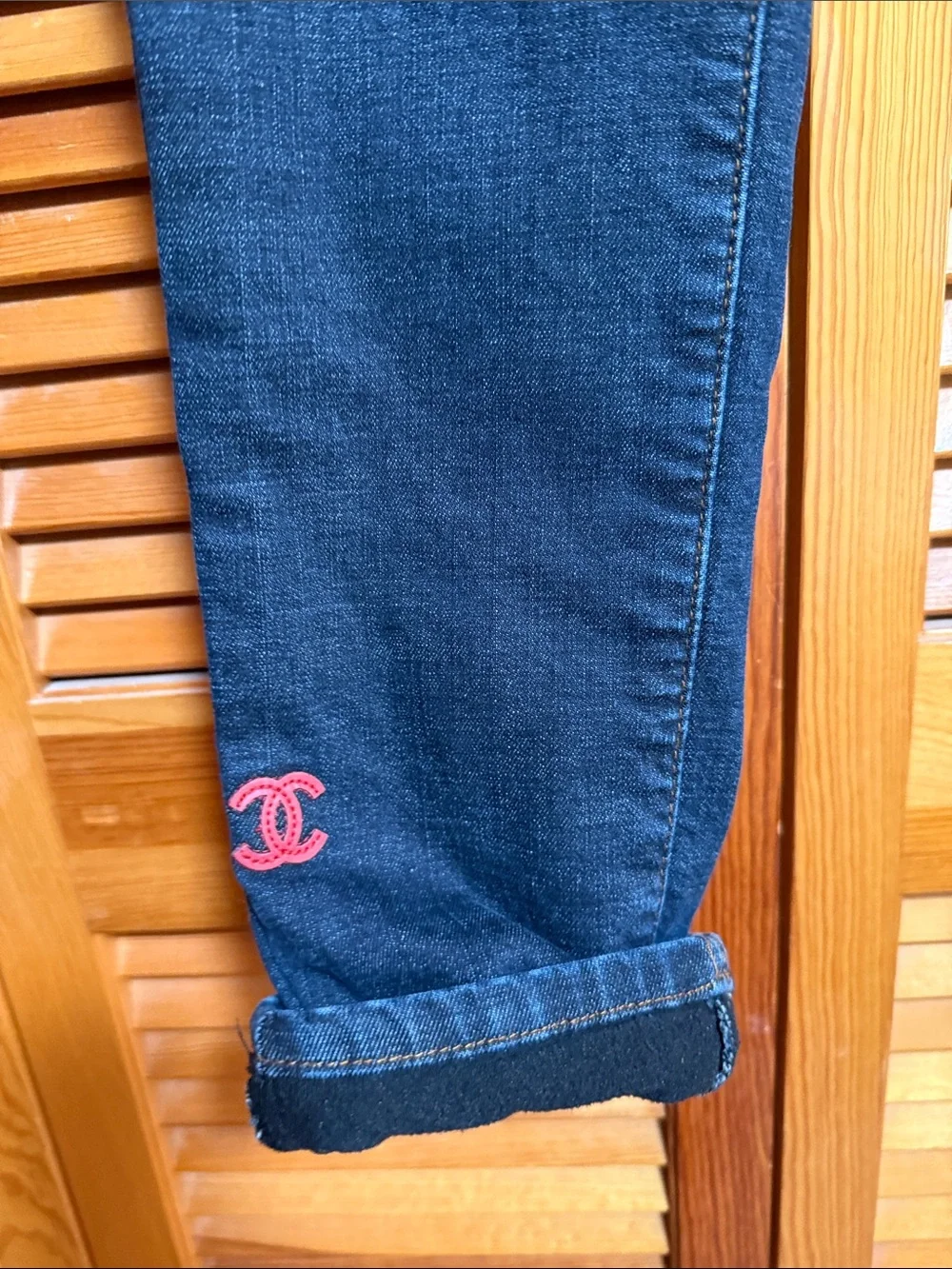 Dark Wash Skinny Jeans with Pink CC Logo Size 28